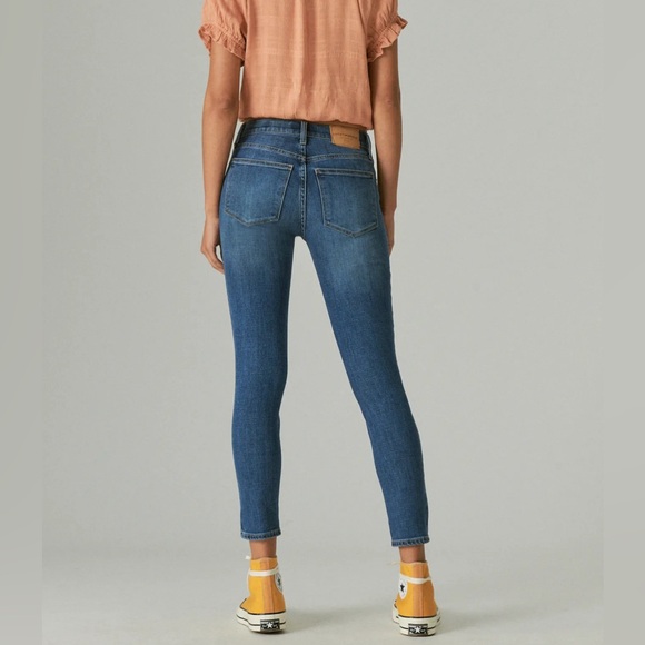 Lucky Brand • Bridgette High Rise Skinny Jeans - Picture 2 of 13